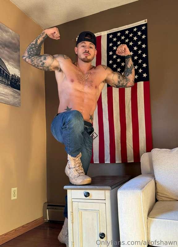Happy Veterans Day weekend be sure to tip your veteran daddy..