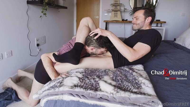 hard pounding RAW Session with a cum facial finale