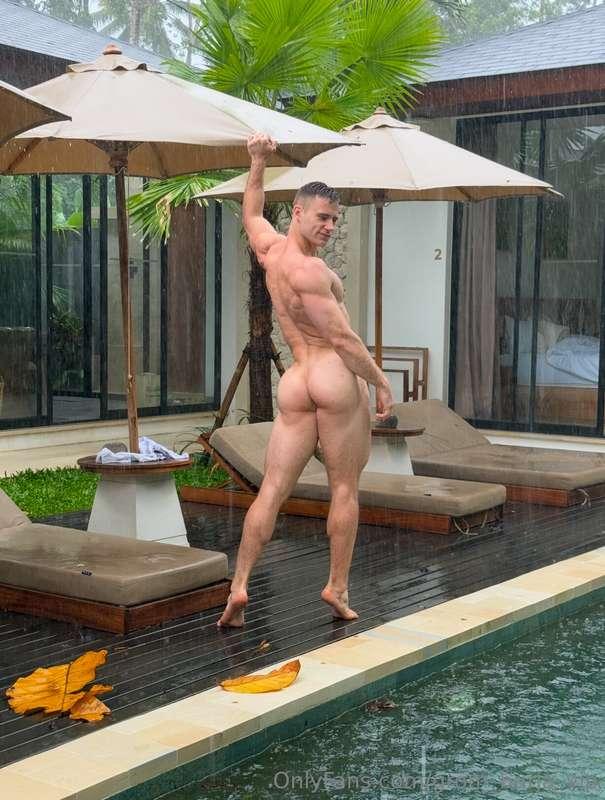 Bit rainy😛
