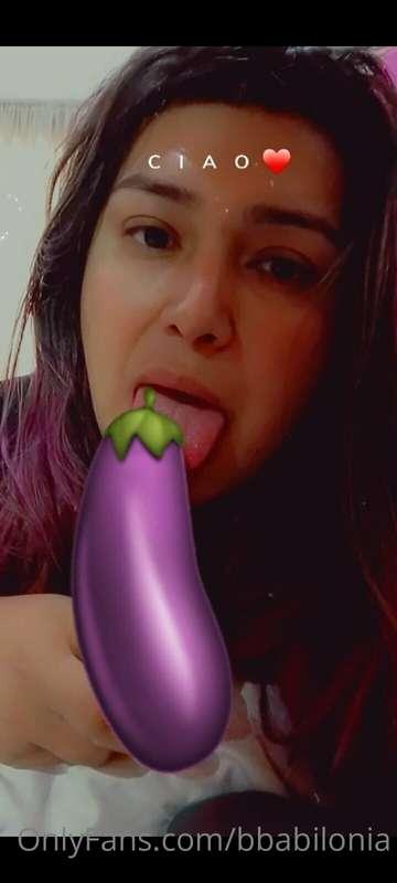 in my free time, I have fun with my friend 🔥🔥🌡️