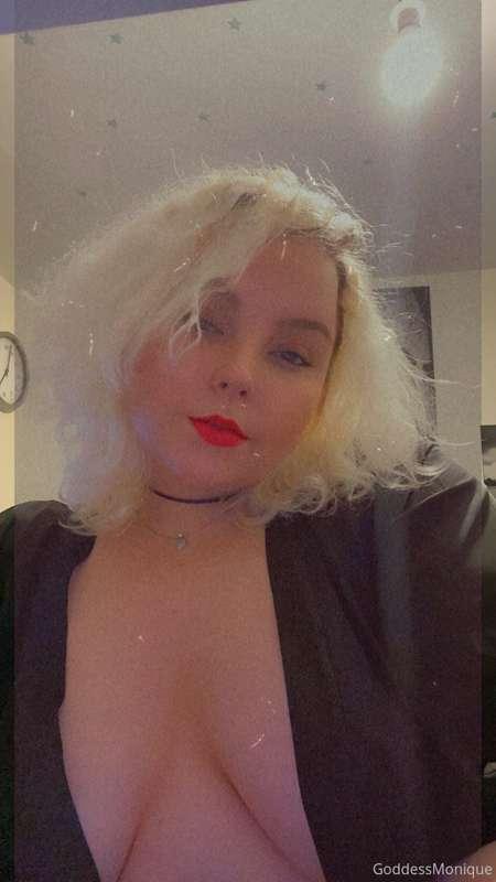 Cryptocurrency Goddess- the best way to hide your findom fet..