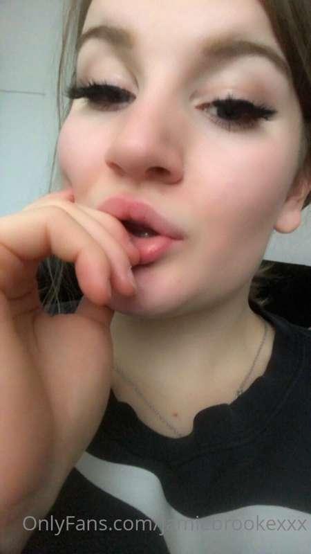 Babee
Pussy time, right now 🤯
