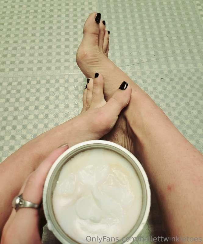 Saturday morning coffee ☕️ 😋 👣
