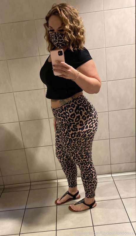 Loving my leopard print today! ❤️🐆