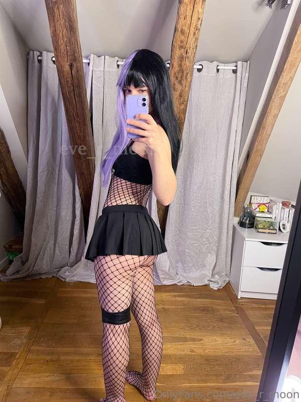 would you slap my butt cheeks hard while you're doing me fro..
