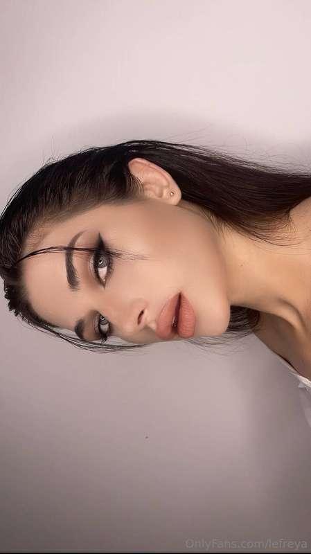 Set your heart ablaze this Valentine's Day with a seductive ..