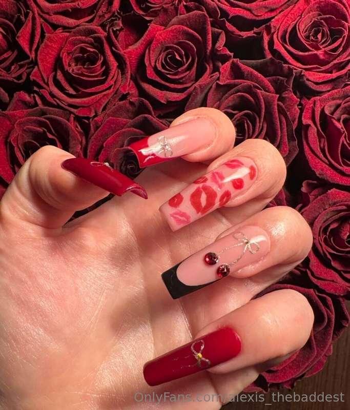 Hello loser! I’m getting my nails 💅 done the upcoming week a..