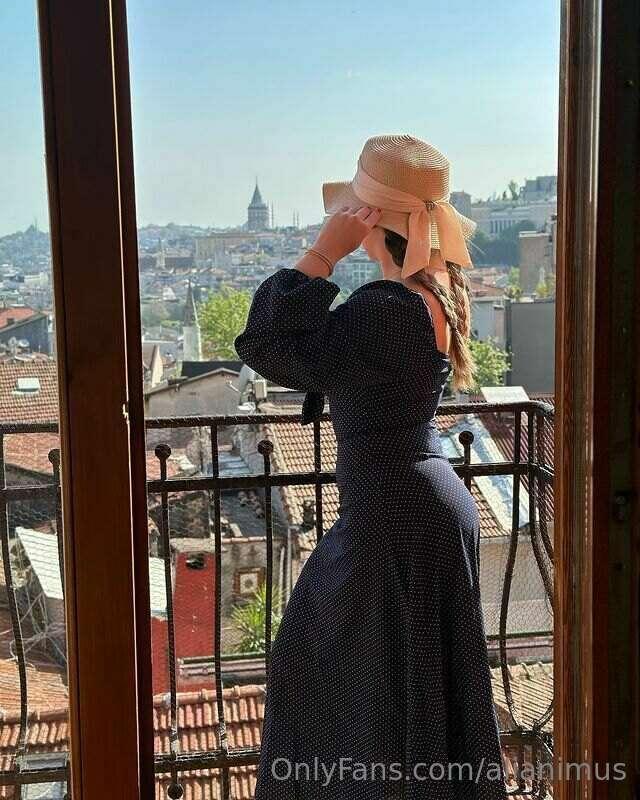 Feelin a travel theme today... Might send you some pics from..