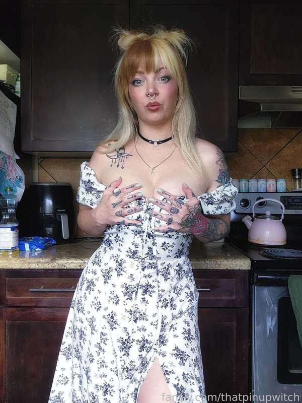 thatpinupwitch image #10
