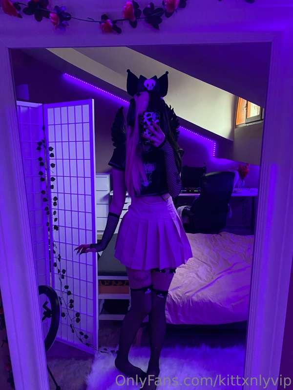 ur pretty lil doll ♥