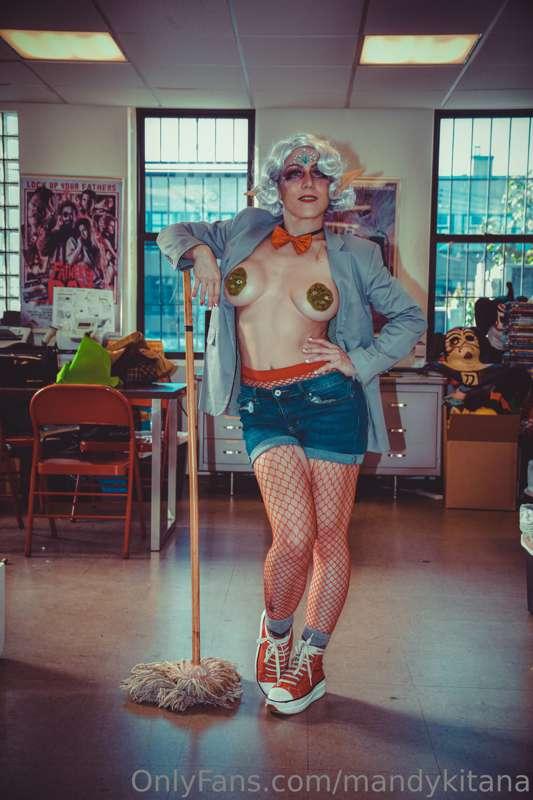 #MandyKitana as #Tinkerlloydie for #TromaStudios. Images by ..