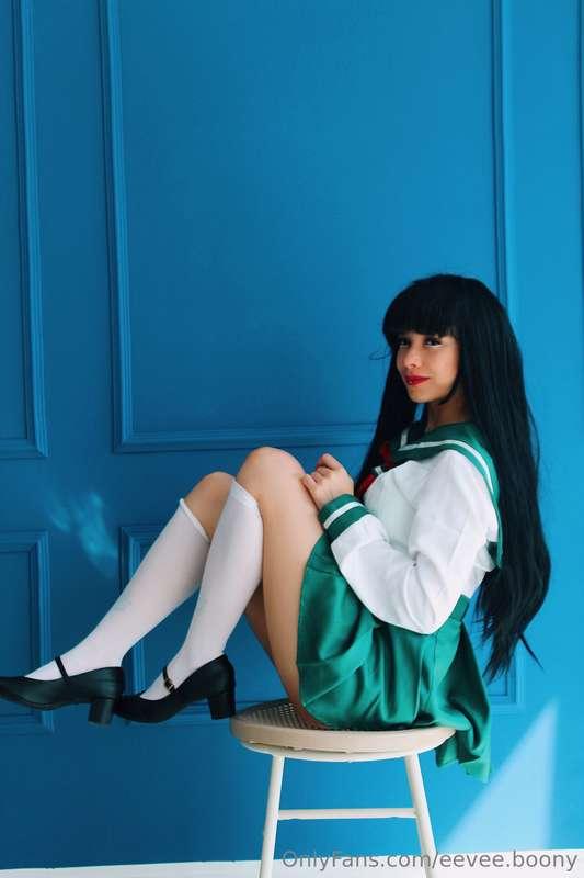 KAGOME - "I'm not a priestess, I'm just an ordinary girl!"Th..