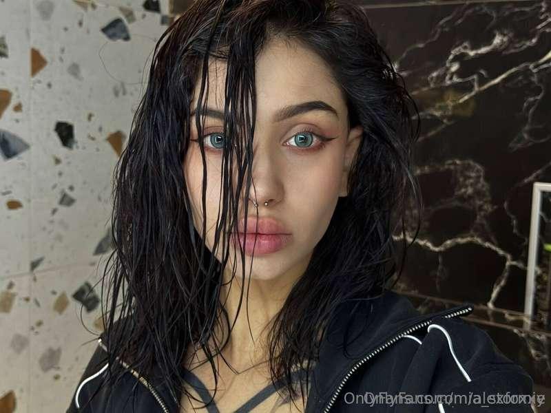 # 💖 @mia_stormie 💗TEMPORARILY FREE PAGE💗@mia_stormie💖𝙏𝙝𝙞𝙨 𝙘𝙪..