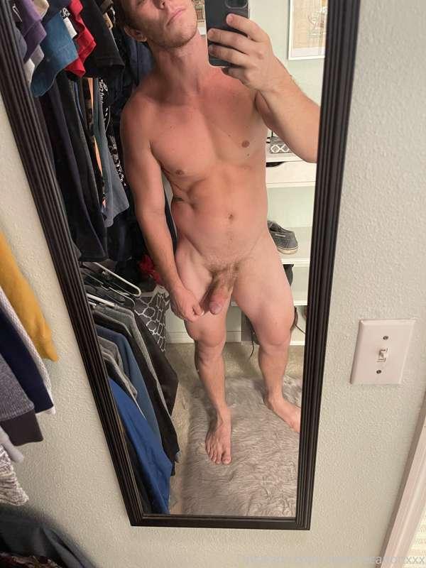 🍆🍆🍆🍆🍆 I may be in the closet, but I surely ain’t hiding anyt..
