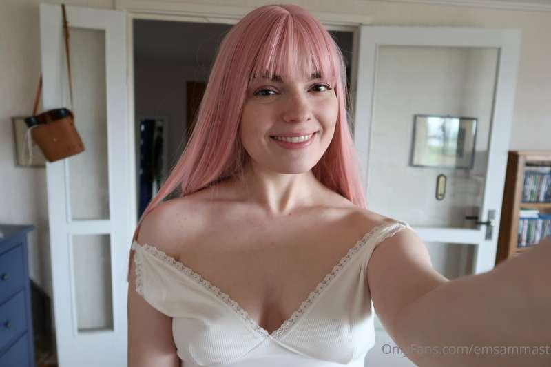<3