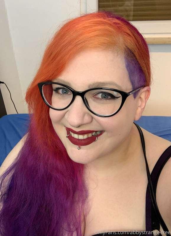 I dyed my hair again, do you like it?