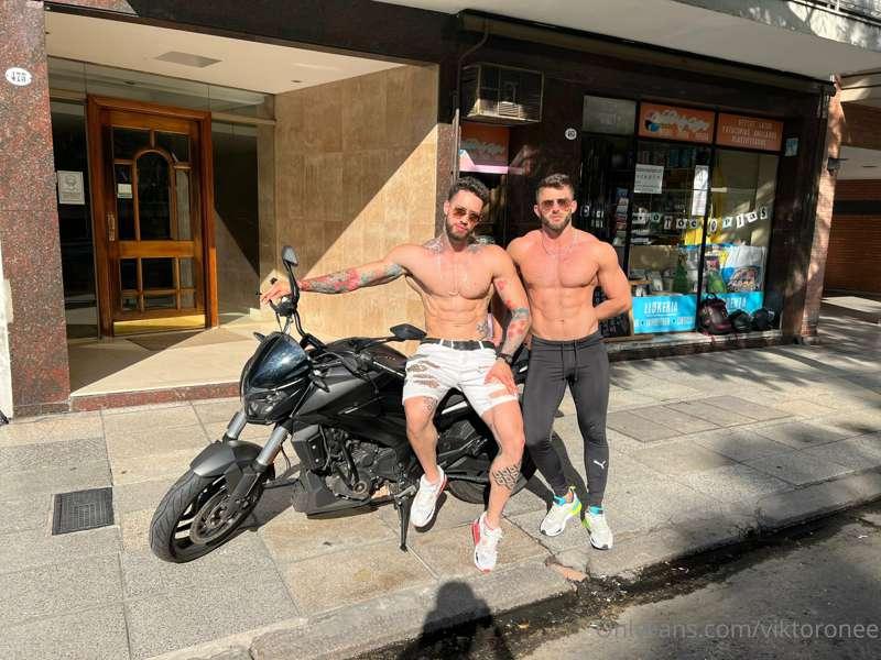 Enjoying the sun and warmth Babys.
They like guys with motor..
