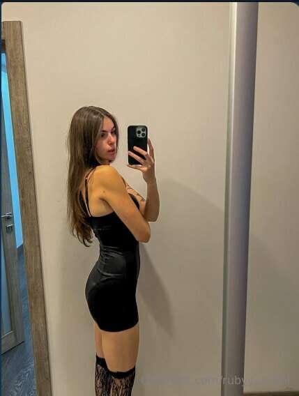 ⚠️⚠️⚠️ @dishaaaaaaa.m💋

I’m not comfortable in this short sk..
