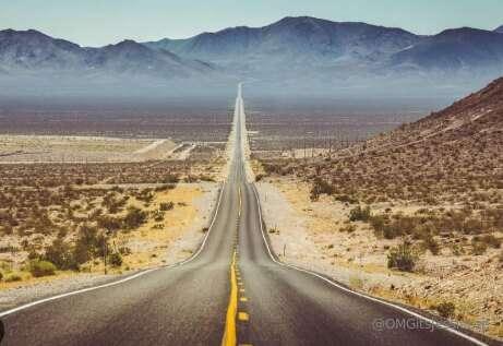 I love the drive between Vegas and Los Angeles. It's sometim..