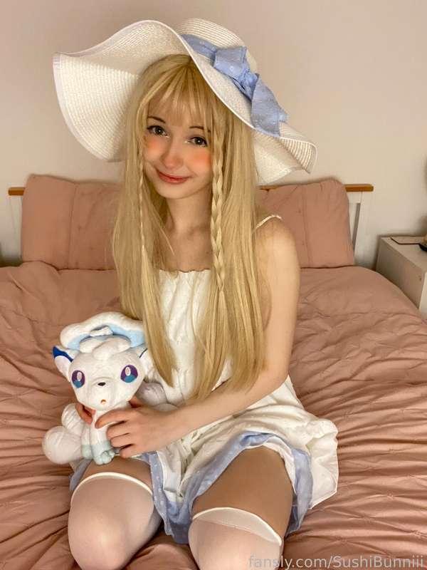 Lillie is one of my favourite cosplays I've ever done :3 This is a new version of her cosplay which I had to sew some parts myself ^^ (I've made 3 versions of cosplay for her in total :p) Her character design and personality are so adorable, it's so fun to get to pretend to be her for photos and videos ;3 I really wanted to cosplay a Pokemon character as soon as I got these cute pokemon panties...do you like them? :3 I love showing off my panties, especially if they're as cute as these ones hehe

♡ Pokemon Lillie Cosplay Status 13/07/2023 ♡
#fyp #pokemon #lillie #cosplay #roleplay #gamergirl #anime #cute