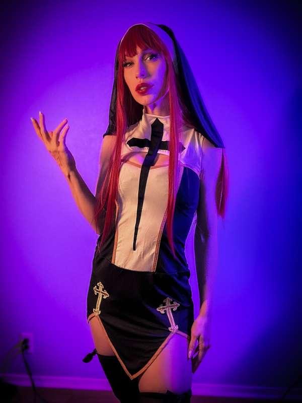 Cheeky Nun End of Set!