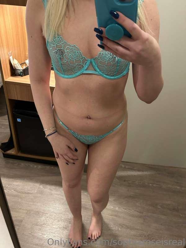 Rip off my lingerie please. 😉 Happy St. Patrick’s Day!!