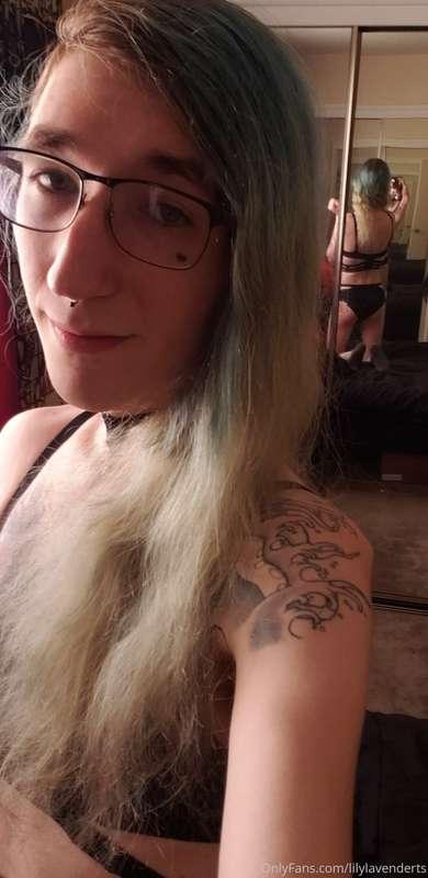 Hey babes, look forward to a set of me getting spitroasted c..