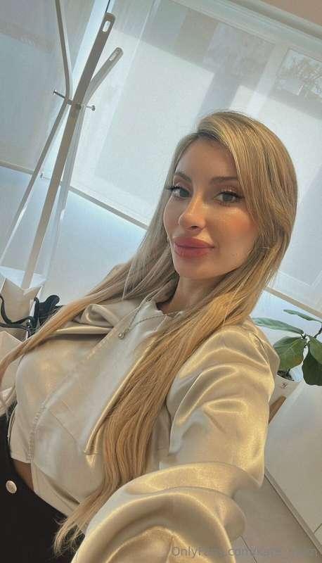 You like my lips ?💋💋💋