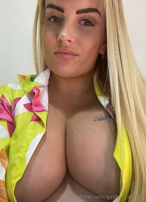 ## 🎀 @lillyoceanfree 0$ be a good boy and check her CONTENT ..