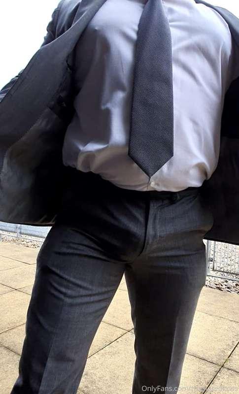 thesuitedboss image #9