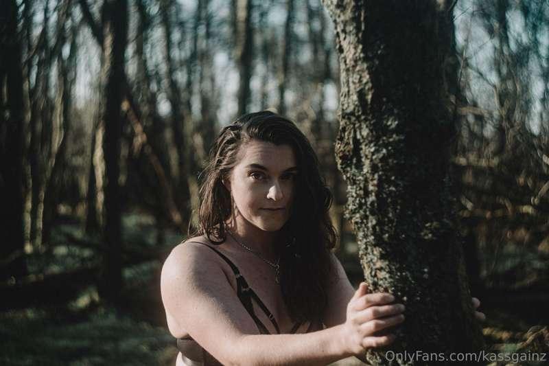 I'm kinda digging the fact that I look a little feral in thi..