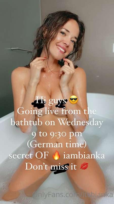 Hi guys 😎 Going live from the bathtub on Wednesday 9 to 9:30..