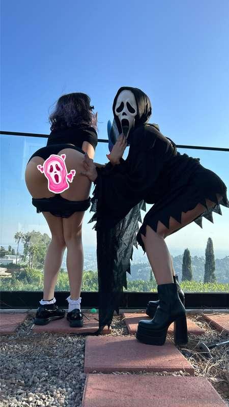 👻 Ghost face & helpless victim SHEA X GODDESS set 👻Wait... i..