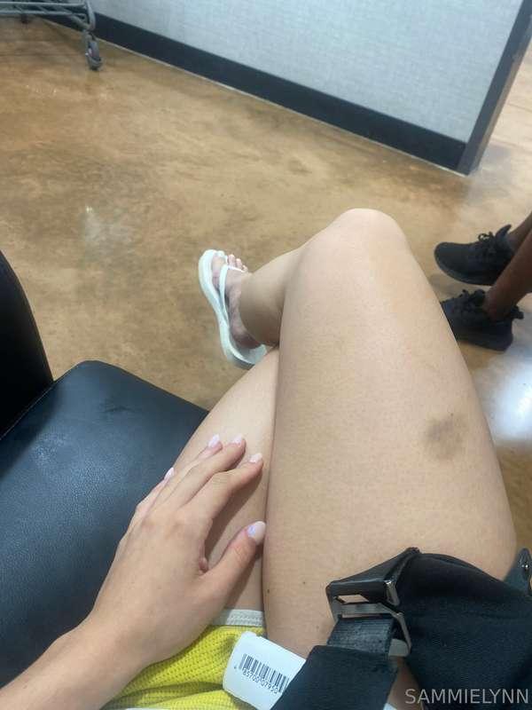 Fresh nails and toes 🥰💅💅 responding to everyone now while I ..