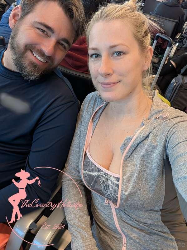 Traveling back home after having a fun cum filled weekend! 