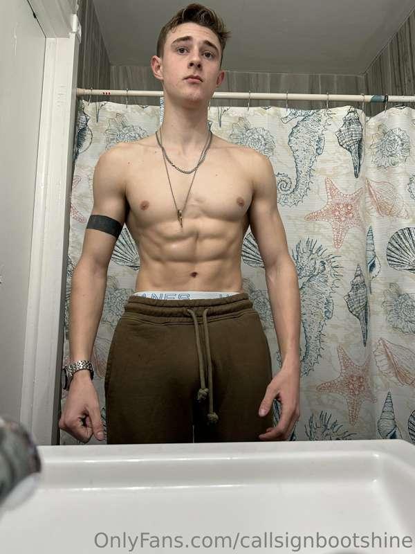 wondering how i look naked?