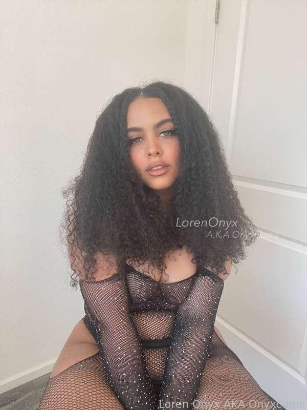 I want to taste me on your fingers 😋

✎ #nerdy #ebony #cute #pokemon #exotic #bigass #gamer #reader #brunette #fyp 