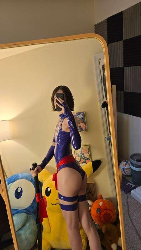 I LOVE PSYLOCKE!!