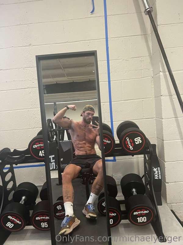 Back to it let’s fucking go! 💪🏼💯