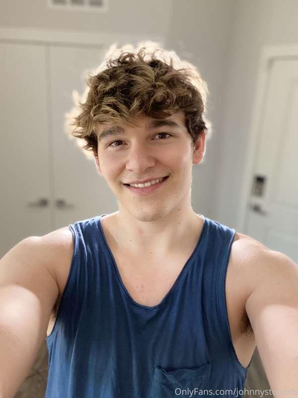 Took some cute pictures today, I hope you enjoy :)