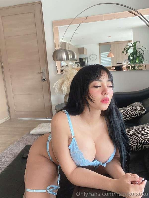 Do you think your hands are big enough to hold my titties? 🍒..