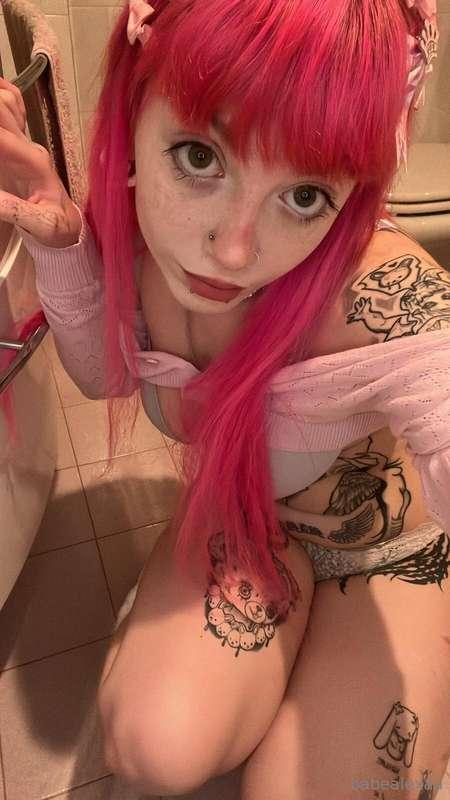 La tua Waifu ti aspetta in chat💜