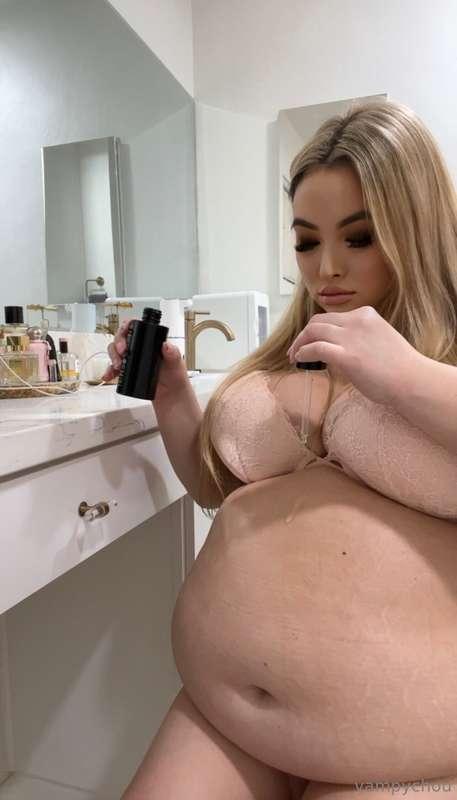 want to see me rub oil all over my belly?