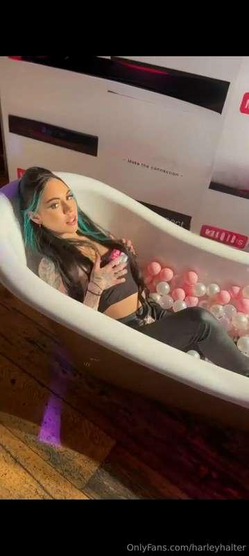 I just love balls xx