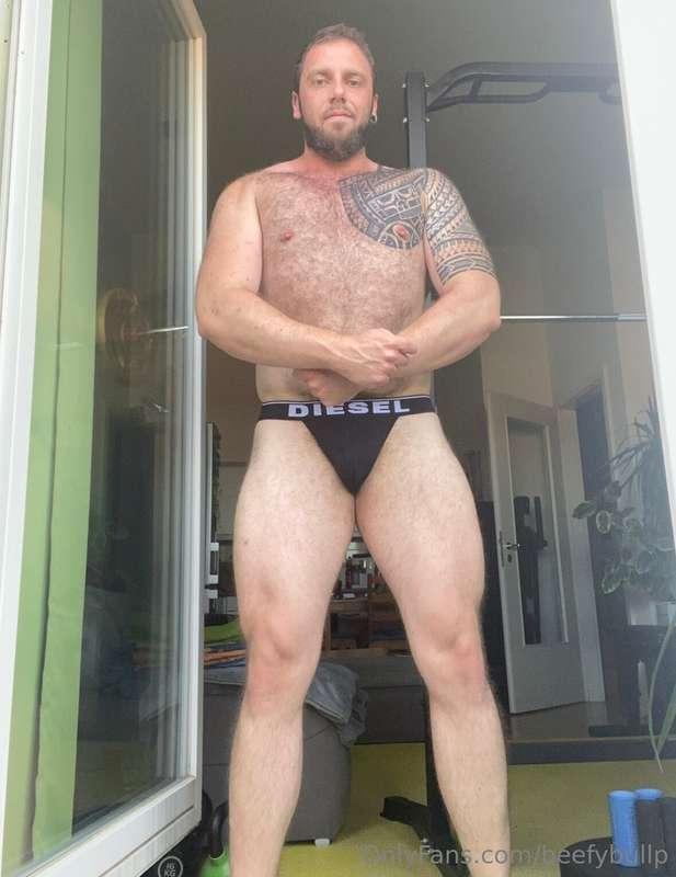 Hey 👋🏻 my weak fans 🔥💪🏼👋🏻❗️I’m thinking about what to do wit..