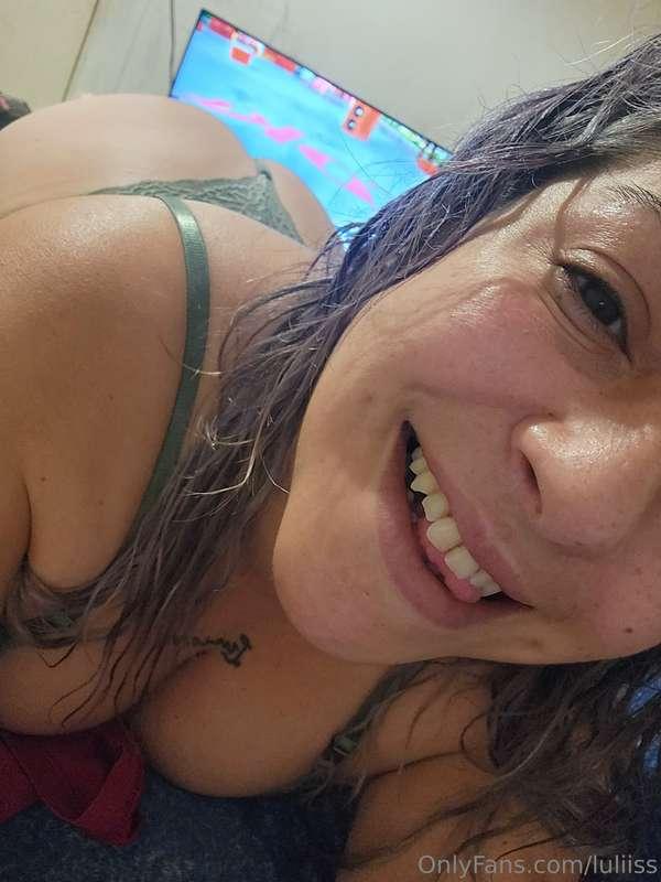 Let's live a beautiful moment, just you and me, my love. 💜💜💜..