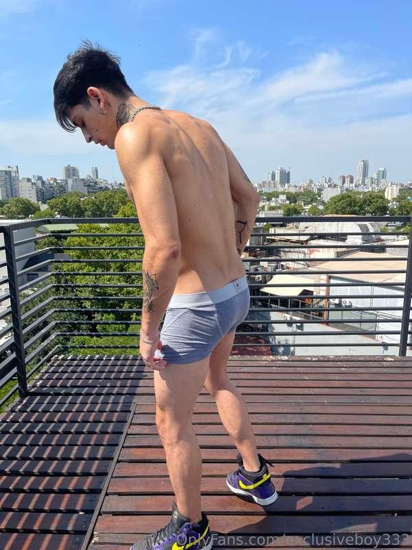 exclusiveboy333 image #2