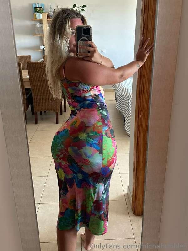 New dress 😍 do you like them on me?