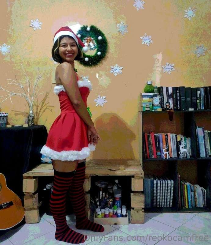 8 days with christmass pics ;) day 1/8 
(that are 2022 chris..