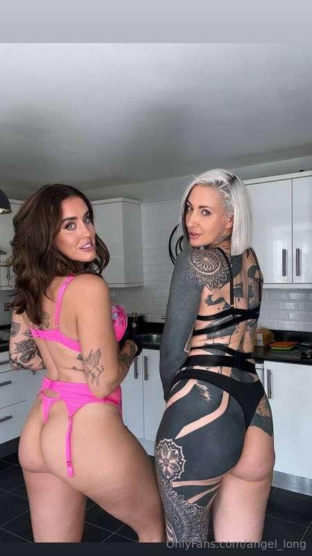 🔥 LIVE SHOW TONIGHT 🔥 ‼️ Don’t forget to join Jess and I ton..